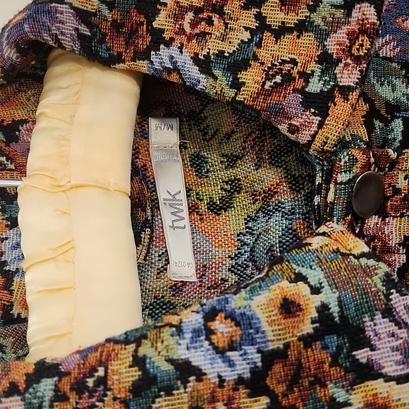 Medium, Twik (Simon's), upholstery chic. - Picture 4 of 6